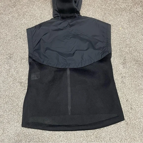 Women’s Nike Tech Hypermesh Vest Jacket Size S - Picture 2 of 4